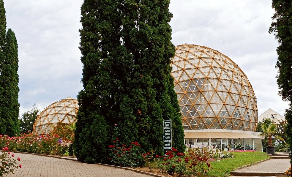 Grădina Botanică Vasile Fati, Jibou, Romania, Romania